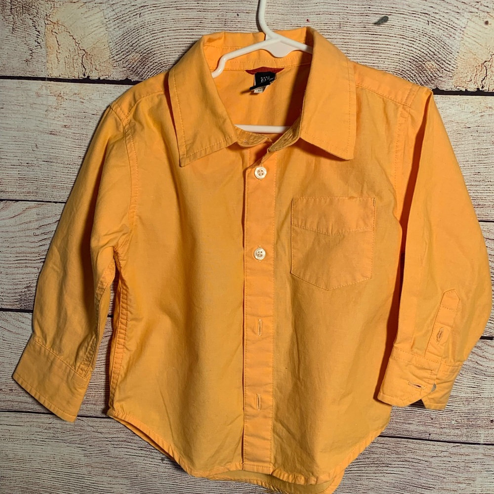 Baby boy gap button up dress shirt